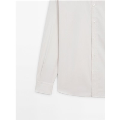 Camisa sarga tintado regular fit