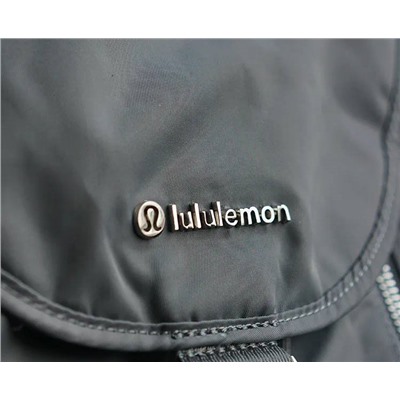 Lululemo*n повседневный рюкзак, отшиты на фабрике из остатков оригинальных тканей бренда Цена на оф сайте выше 15 тыс!