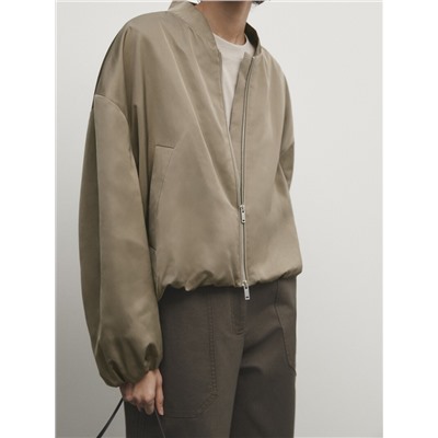 Chaqueta bomber satinada