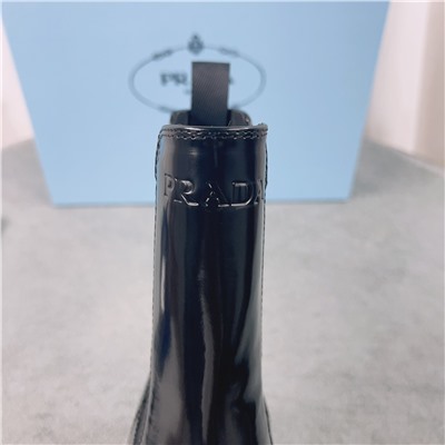 Челси prada