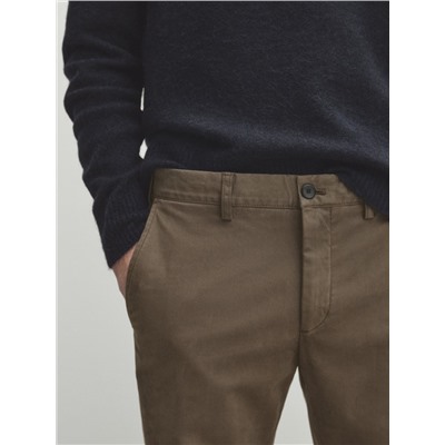 Pantalón chino mezcla algodón slim fit
