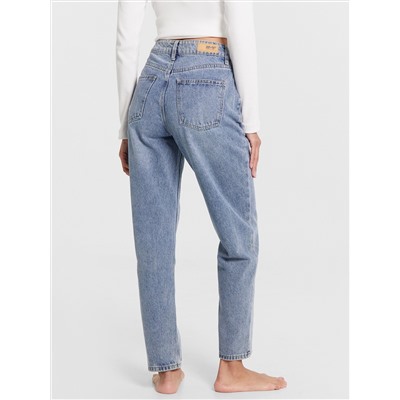 Брюки женские джинсовые Mom Fit в голубом цвете