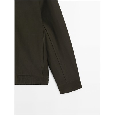 Chaqueta bomber sarga cuello camisero