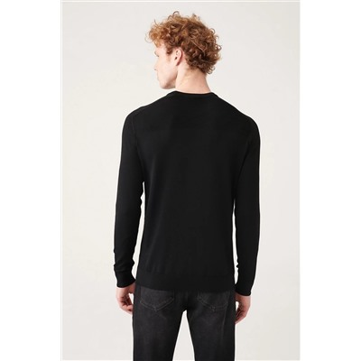 Black Bike Neck Neck Fort