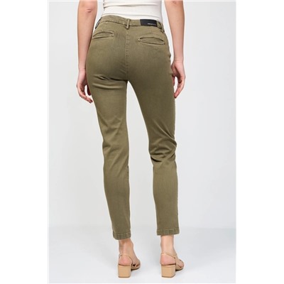 Pantalón slim fit Bettie - Caqui