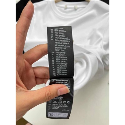 Базовые однотонные футболки Co*s