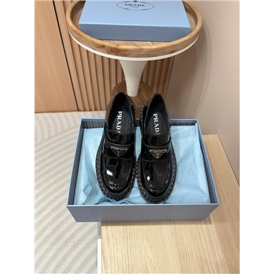 Лоферы prada