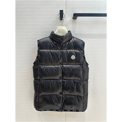 Жилет Moncler