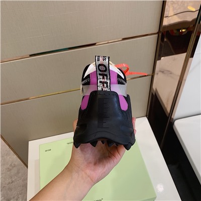 Кроссовки off-white
