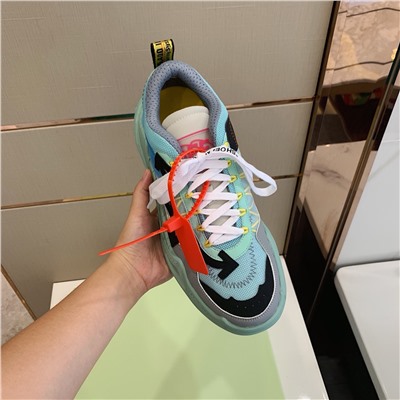 Кроссовки off-white