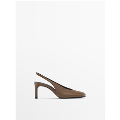 Zapato tacón destalonado
