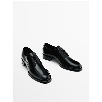 Zapato plano cordones