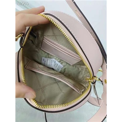 Маленькая круглая сумка в новом дизайне  ⚫️Michae*l Kor*s  Продавец пишет, что оригинал