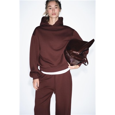 SUDADERA CAPUCHA BOLSILLOS