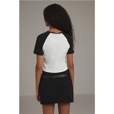 Ekru Slogan Printed Crop установлен