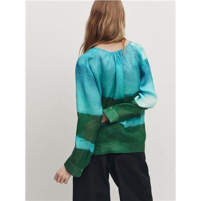 Blusa estampada crop ramio cordones