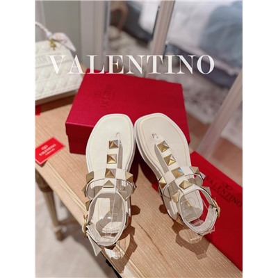 Босоножки Valentino