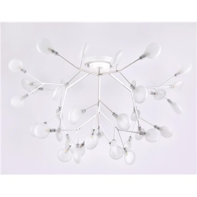 Нарушена упаковка!   Потолочная люстра Ambrella light Traditional  TR3018