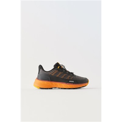 ZAPATILLA DEPORTIVA  VIBRAM®