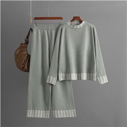 Eleganzza  Костюм женский  P-173