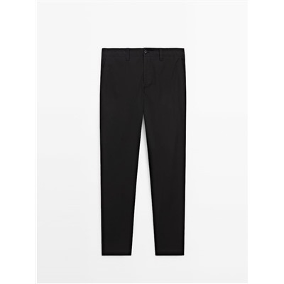 Pantalón detalle bolsillo relaxed fit