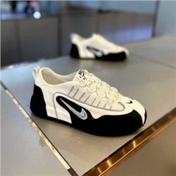 Кроссовки NIK*E