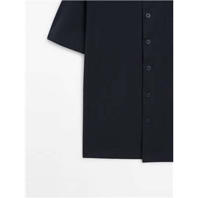 Camisa efecto arrugado manga corta