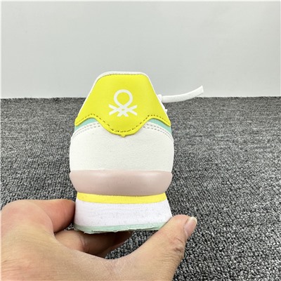 Кроссовки подростковые benetton