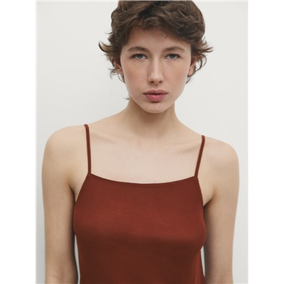Camiseta tirantes asimétrica