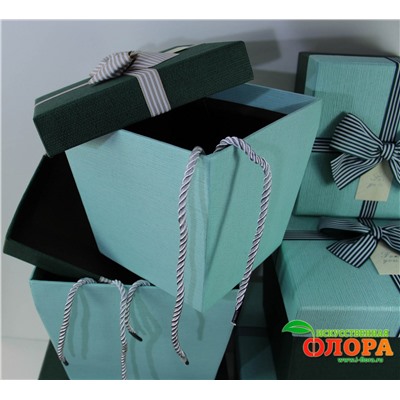 Подарочная коробочка "Пирамида", средняя (арт.92319-it)