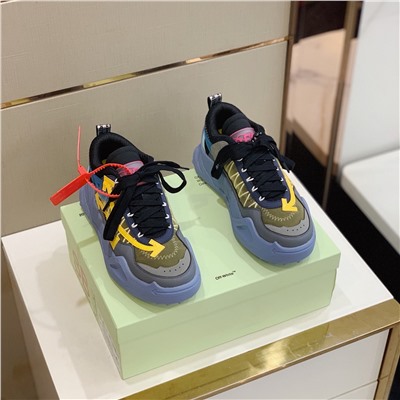 Кроссовки off-white