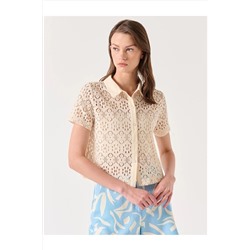 Экрю Slim Fit Ажурная рубашка с короткими рукавами 23SG010053