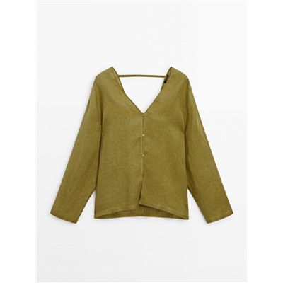 100% linen oversize blouse with low-cut back