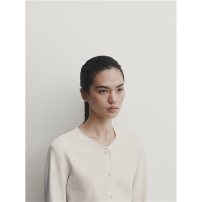Blusa estructura botones