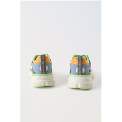 ZAPATILLA DEPORTIVA MULTICOLOR
