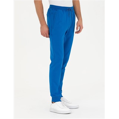 Saks Slim Fit Trade Clese Six