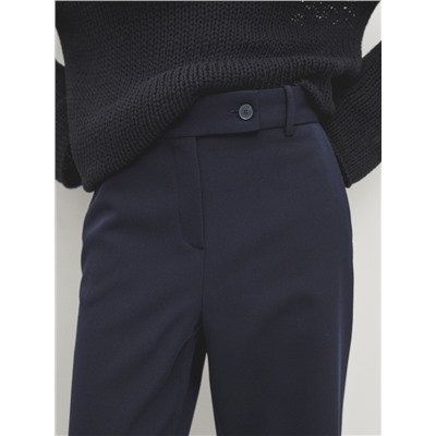 Pantalón liso azul marino corte recto