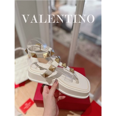 Босоножки Valentino
