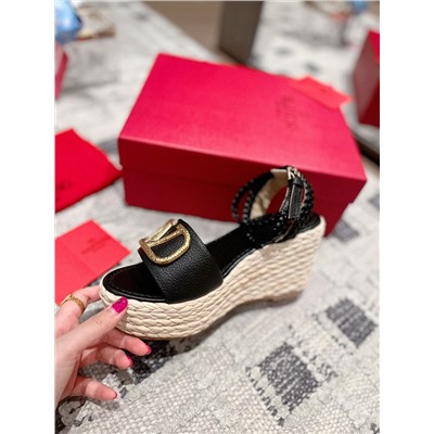 Босоножки Valentino