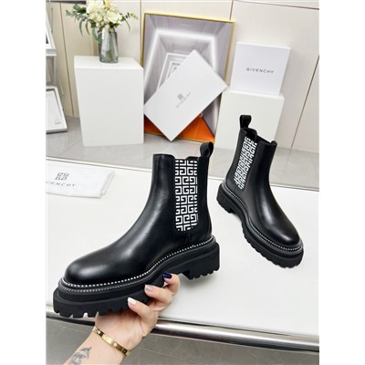 Челси GIVENCHY