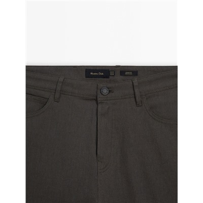 Pantalón tejanero slim fit