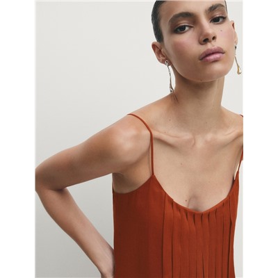 Vestido midi tirantes detalle tablas