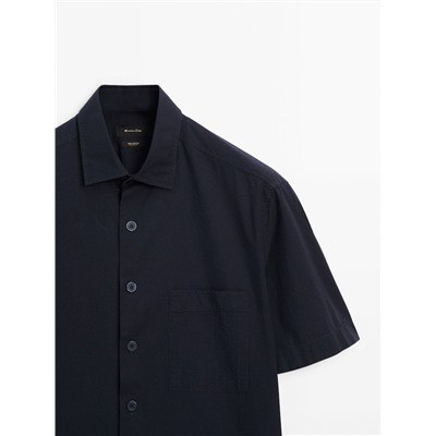 Camisa efecto arrugado manga corta