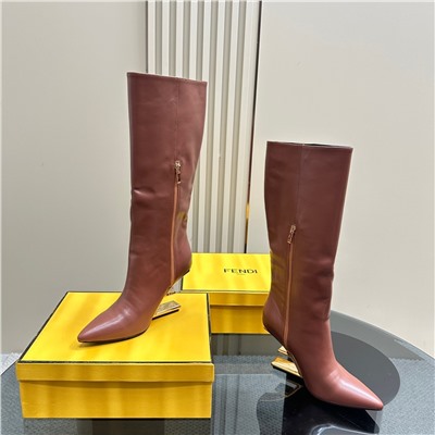 Сапоги fendi