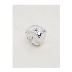 Серебряное блестящее стильное кольцо 23WX820029
