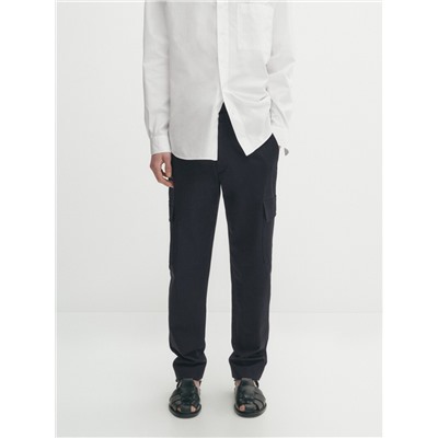 Pantalón cargo tapered fit