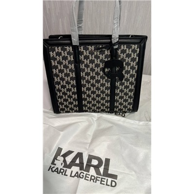 Сумка Karl Lagerfel*d внешне все отлично, даже пыльник синтетический положили))
