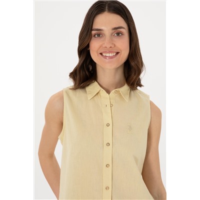 Женщина Open Khaki с коротки