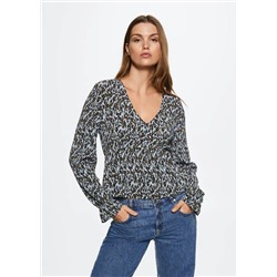 Blusa fluida textura -  Mujer | MANGO OUTLET España