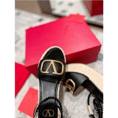 Босоножки Valentino